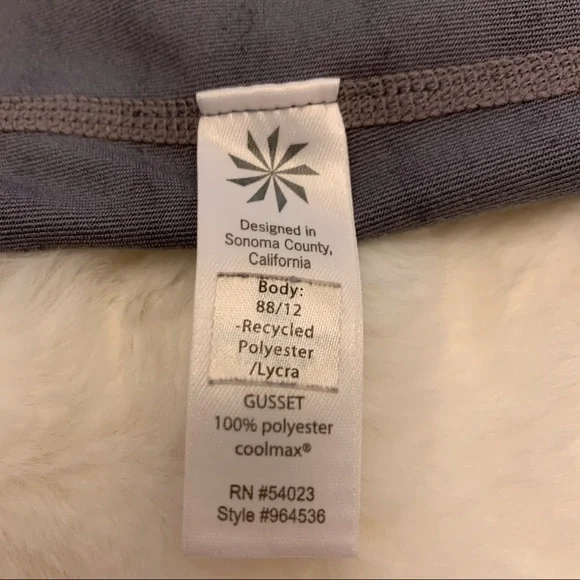 Athleta Chaturanga Capri Yoga Legging - Picture 9 of 10